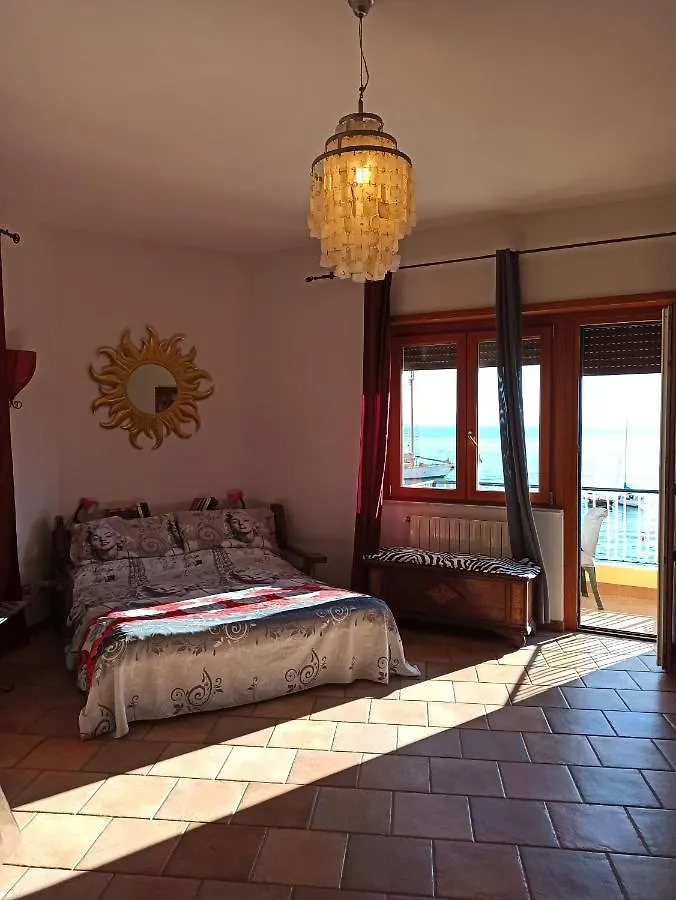 Дом отдыха Вилла Ampio Monolocale Con Balcone Fronte Mare Порто Санто Стефано